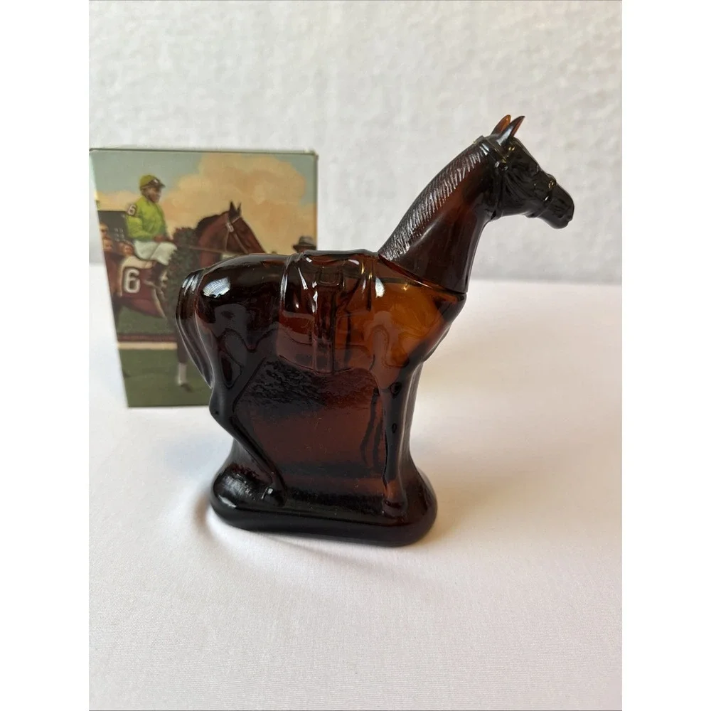 Vintage Avon Sport of Kings Leather After Shave Horse Decanter Full With Box
